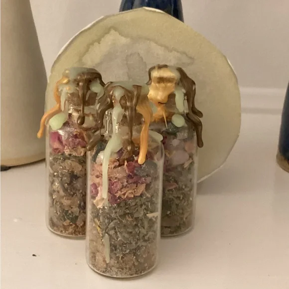 Luck 🍀 intention jar for success, abundance and good fortune with roses 🌹 salt - Picture 3 of 16